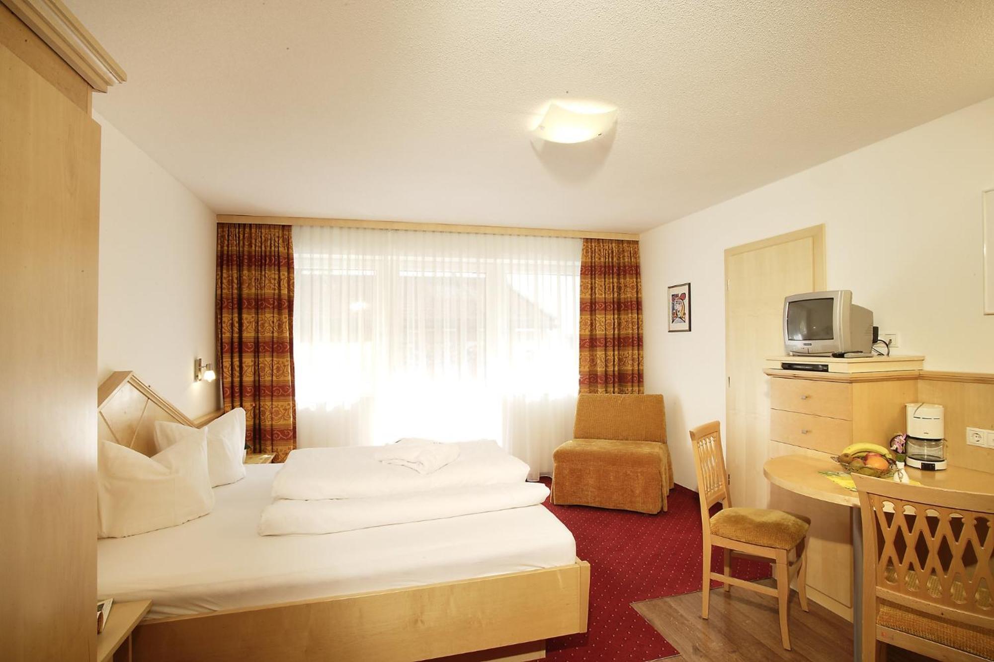 Falkner Appartement Resort Лангенфельд Экстерьер фото